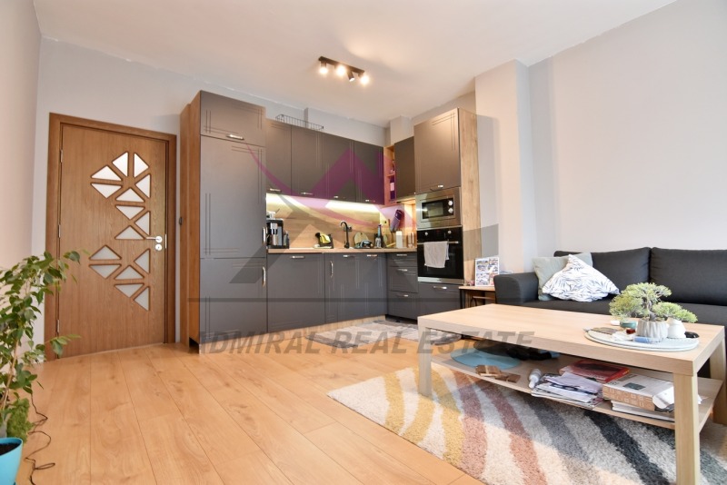 Na sprzedaż  1 sypialnia Warna , Izgrew , 65 mkw | 26167895