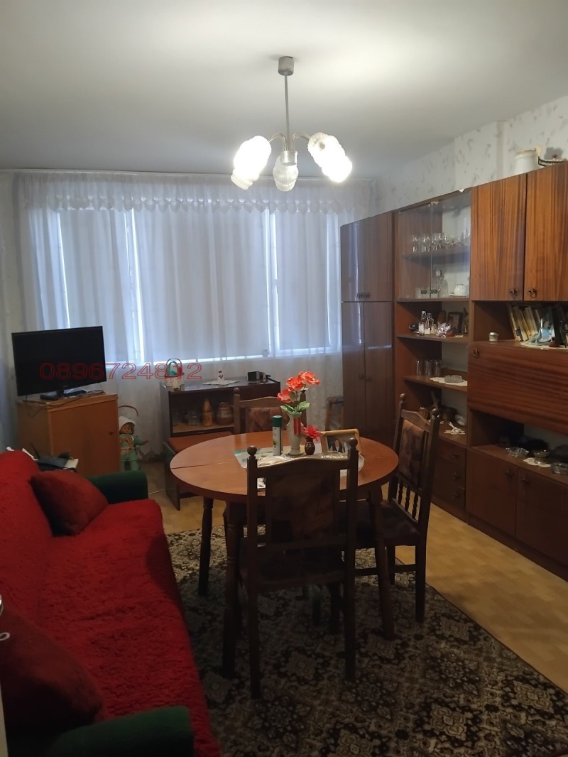 Продава 3-СТАЕН, гр. Добрич, Център