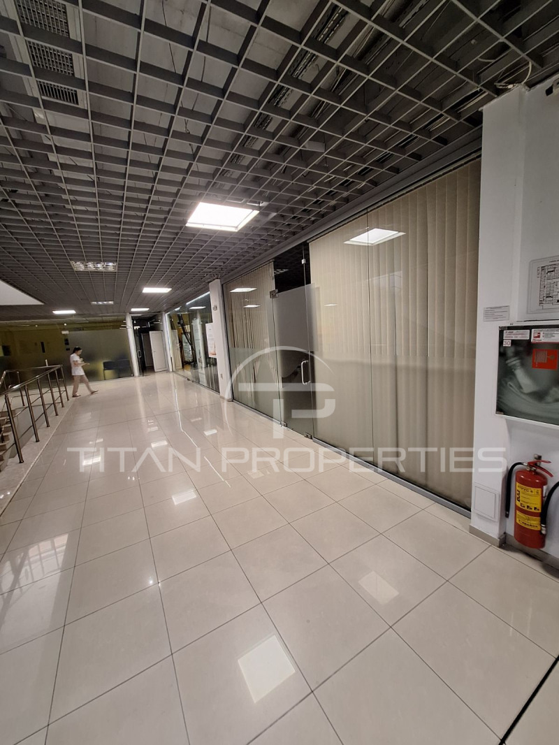 À vendre  Bureau Plovdiv , Tsentar , 58 m² | 65349313 - image [2]