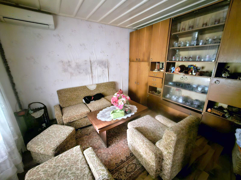 Продава КЪЩА, гр. Балчик, област Добрич, снимка 10 - Къщи - 53055001