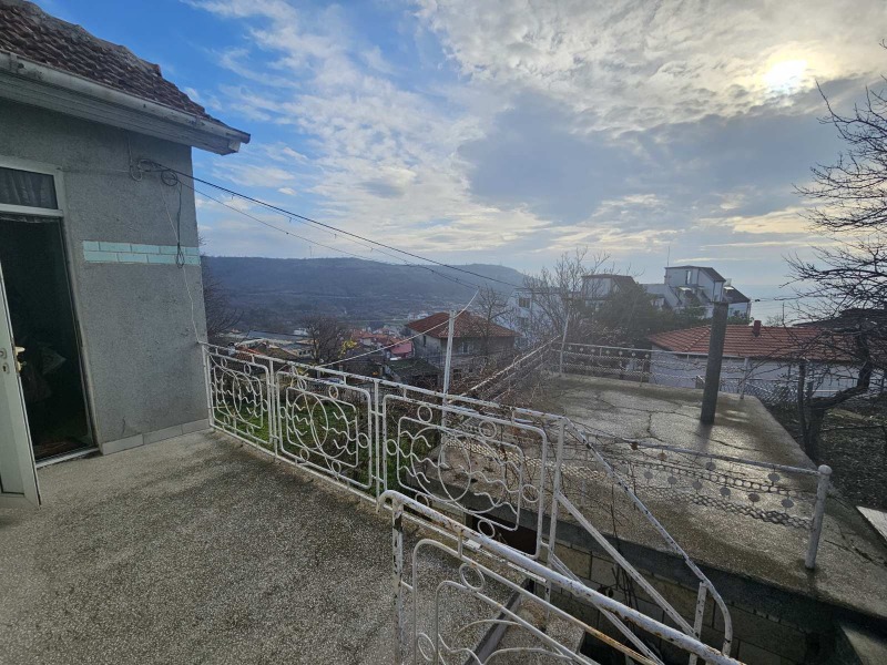 Продава КЪЩА, гр. Балчик, област Добрич, снимка 3 - Къщи - 53055001