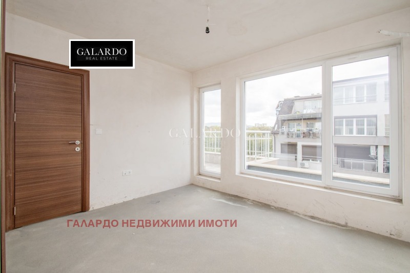 Продава 3-СТАЕН, гр. София, Център, снимка 3 - Aпартаменти - 48319045