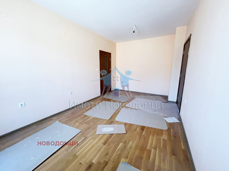 Продава 4-СТАЕН, гр. Шумен, Математическа гимназия, снимка 2 - Апартаменти - 50698317