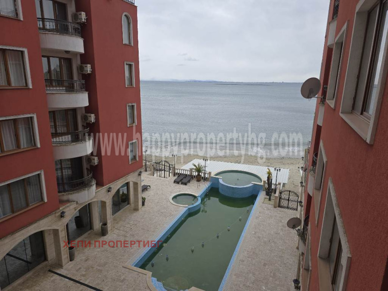 En venta  2 dormitorios región Burgas , Nesebar , 87 metros cuadrados | 58455559