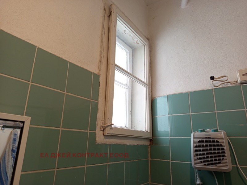 En venta  2 dormitorios Sofia , Tsentar , 110 metros cuadrados | 33007986 - imagen [13]