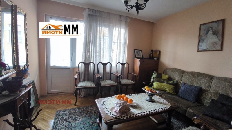 Продава МНОГОСТАЕН, гр. Пловдив, Прослав, снимка 10 - Апартаменти - 52941941