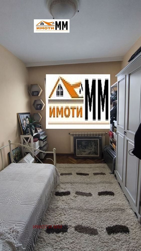 Продава МНОГОСТАЕН, гр. Пловдив, Прослав, снимка 12 - Апартаменти - 52941941