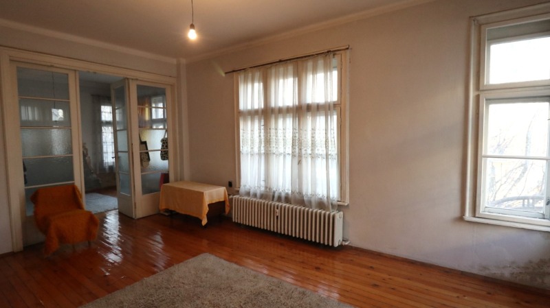 Продава МНОГОСТАЕН, гр. София, Център, снимка 2 - Апартаменти - 53074931