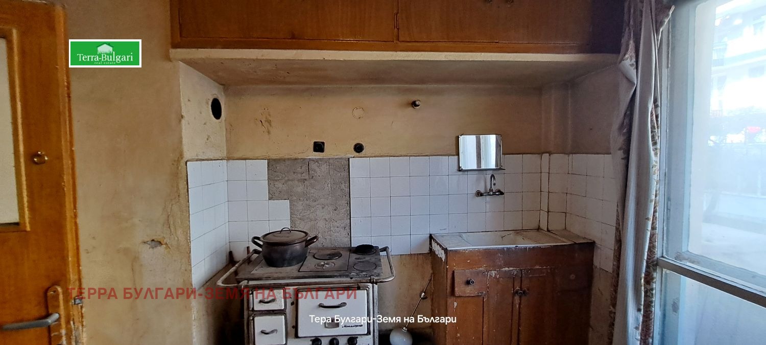 Продава 3-СТАЕН, гр. Перник, Рено, снимка 16 - Апартаменти - 53761946