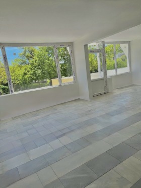 3+ camere da letto Liulin 10, Sofia