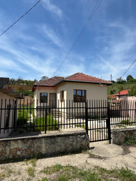 Hus Sredna kula, Ruse 1
