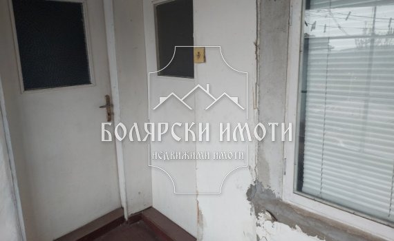 Продава КЪЩА, гр. Велико Търново, Варуша, снимка 8 - Къщи - 47378277