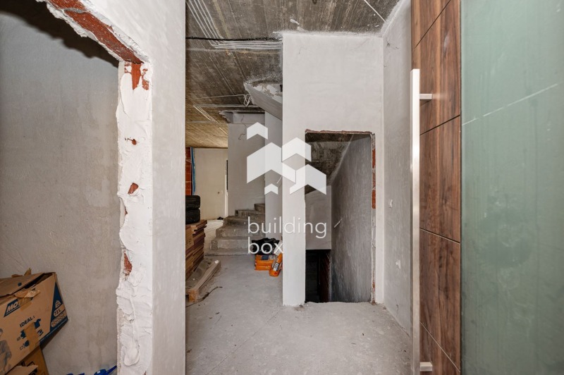 For Sale  House Plovdiv , Ostromila , 389 sq.m | 90177324 - image [3]