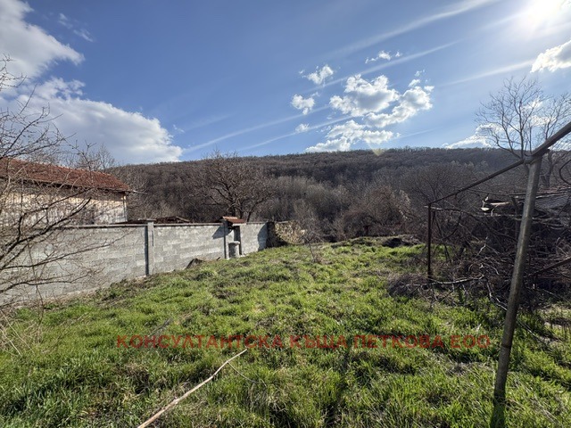 Продава КЪЩА, с. Малиново, област Ловеч, снимка 12 - Къщи - 54031324