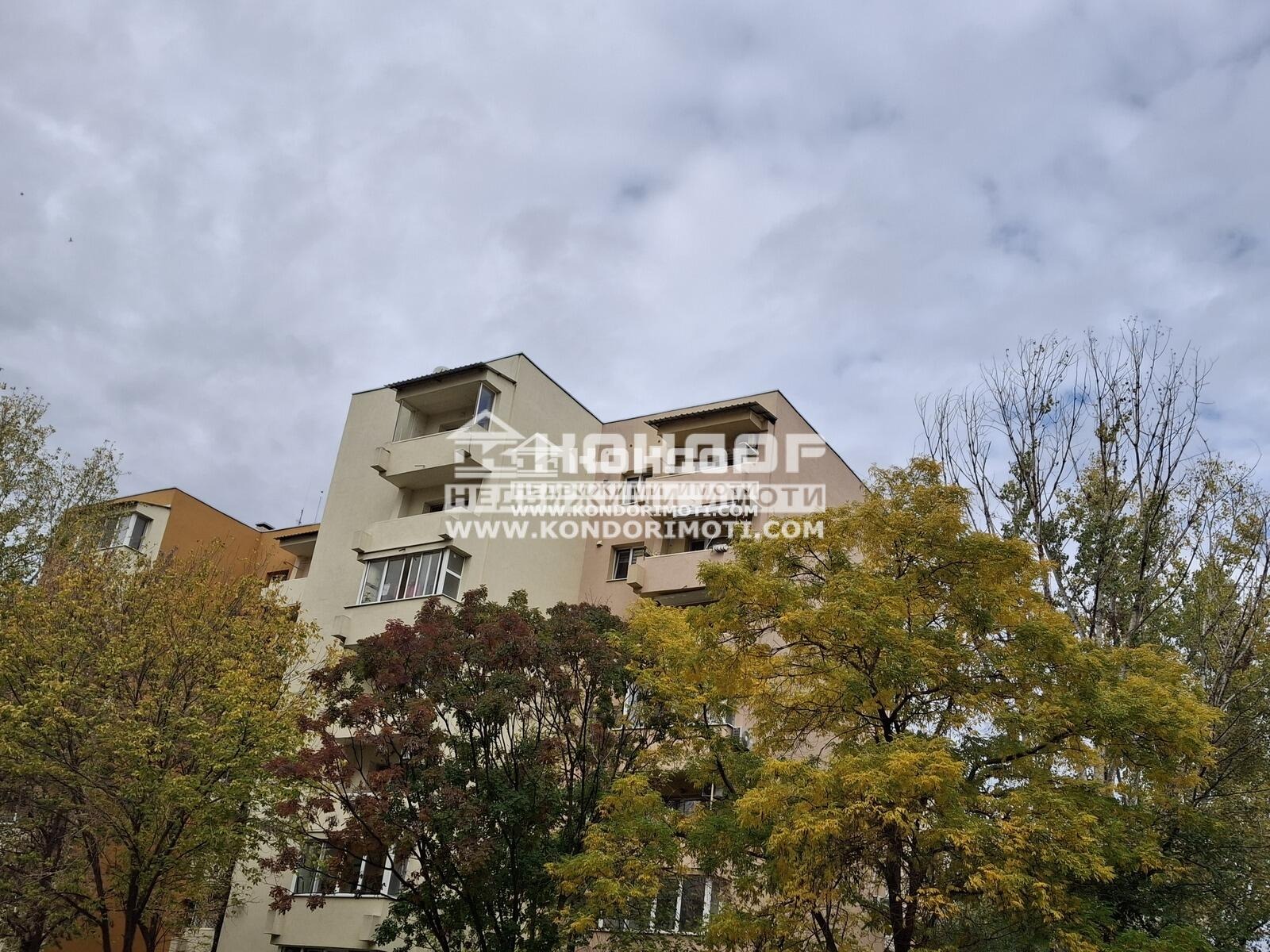 Продава 3-СТАЕН, гр. Пловдив, Кючук Париж