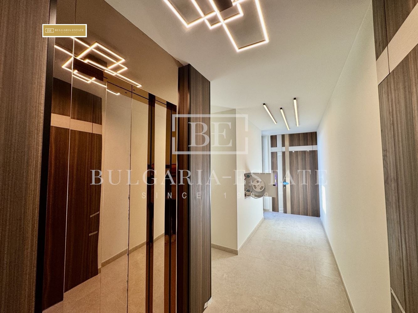 Продава МНОГОСТАЕН, гр. Варна, Галата, снимка 6 - Апартаменти - 54116875