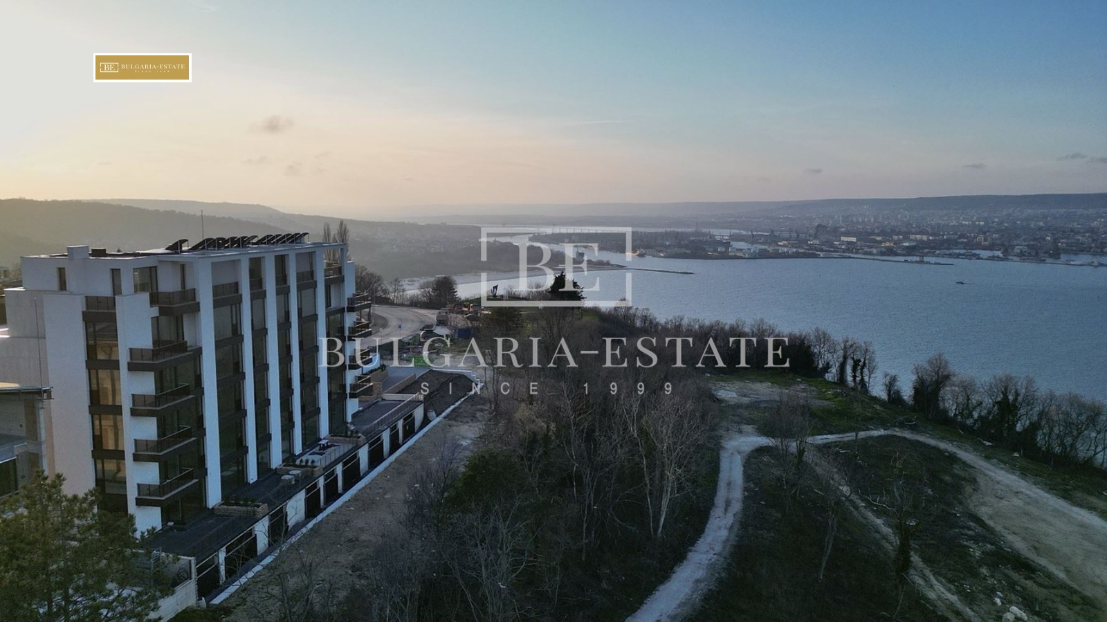 Продава МНОГОСТАЕН, гр. Варна, Галата, снимка 4 - Апартаменти - 54116875