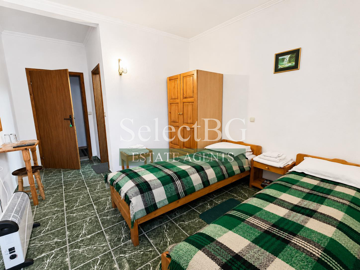 Продава КЪЩА, с. Арбанаси, област Велико Търново, снимка 11 - Къщи - 51650271