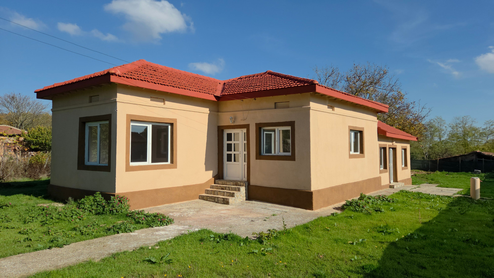 Продава КЪЩА, с. Чернооково, област Добрич, снимка 2 - Къщи - 55687651