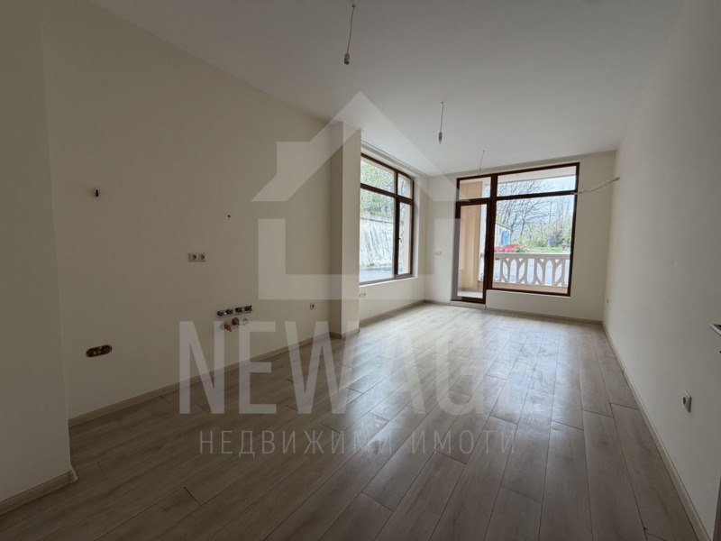 Продава 2-СТАЕН в град Варна, Аспарухово - 74 кв.м / 129 000 € » 252 302.07 лв., НЮ ЕЙДЖ