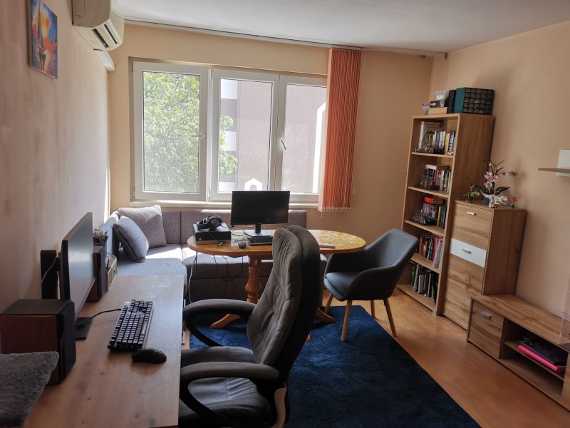 Na prodej  1 ložnice Sofia , Zona B-18 , 65 m2 | 92122248 - obraz [3]