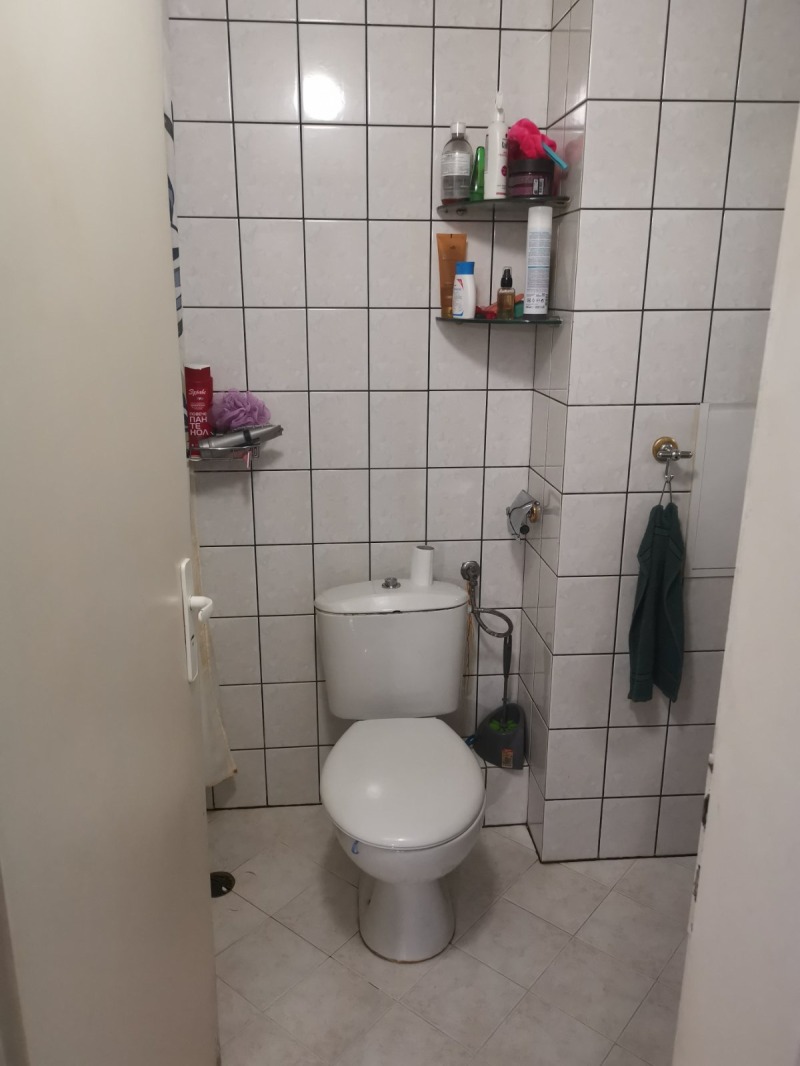 Na prodej  1 ložnice Sofia , Zona B-18 , 65 m2 | 92122248 - obraz [14]