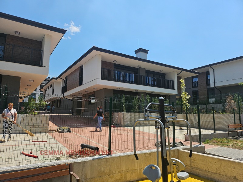 Till salu  Hus Sofia , m-t Kambanite , 275 kvm | 49964089 - bild [9]