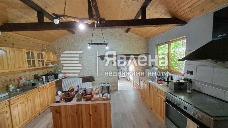 Продава  Къща област Варна , с. Петров дол , 220 кв.м | 44030514 - изображение [2]