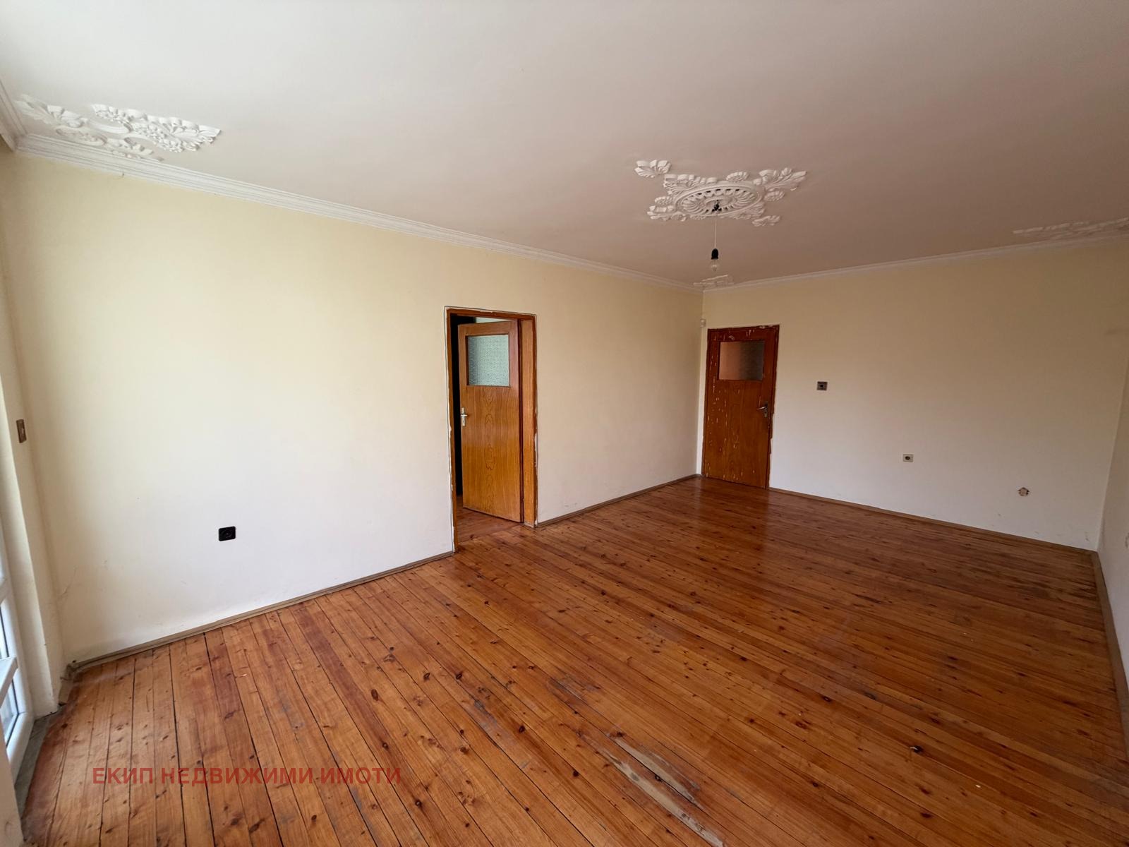 Продава 3-СТАЕН, гр. София, Сухата река, снимка 2 - Апартаменти - 53736295