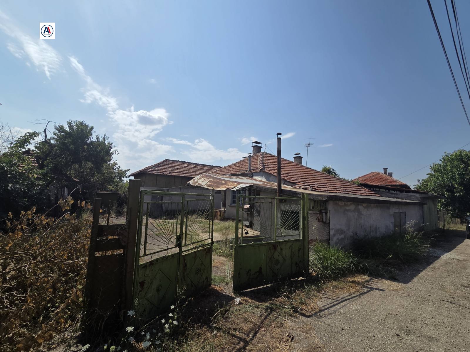 Продава КЪЩА, с. Медковец, област Монтана