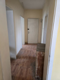 Продава  Етаж от къща град Плевен , Идеален център , 106 кв.м | 43878676 - изображение [11]