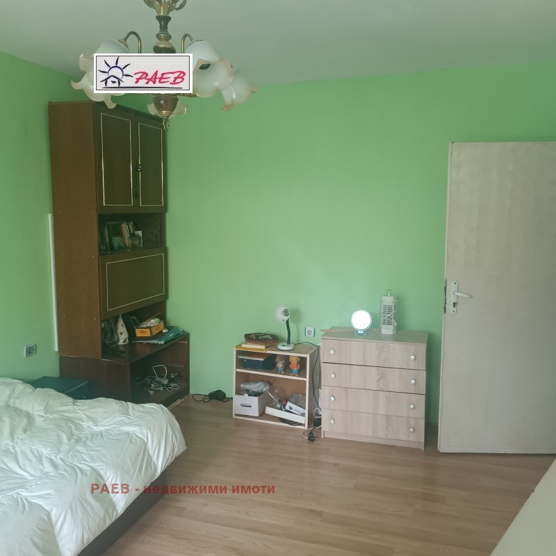 Продава 2-СТАЕН в град Русе, Дружба 2 - 67 кв.м / 85 000 € » 166 245.55 лв., РАЕВ - недвижими имоти