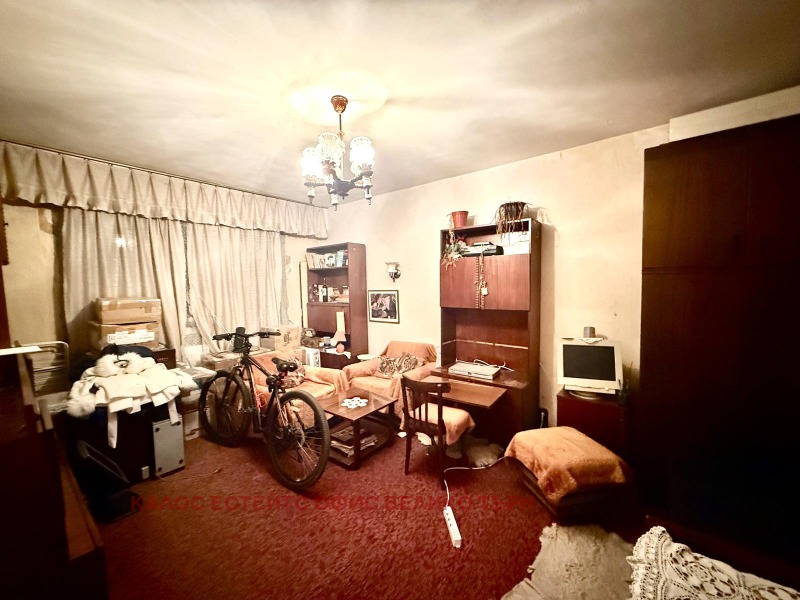 Продава 2-СТАЕН, гр. Велико Търново, Бузлуджа, снимка 2 - Апартаменти - 52721474