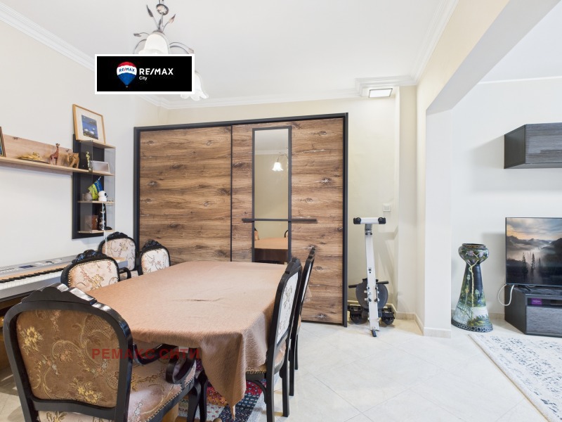 Продава 3-СТАЕН, гр. София, Център, снимка 3 - Апартаменти - 53256941