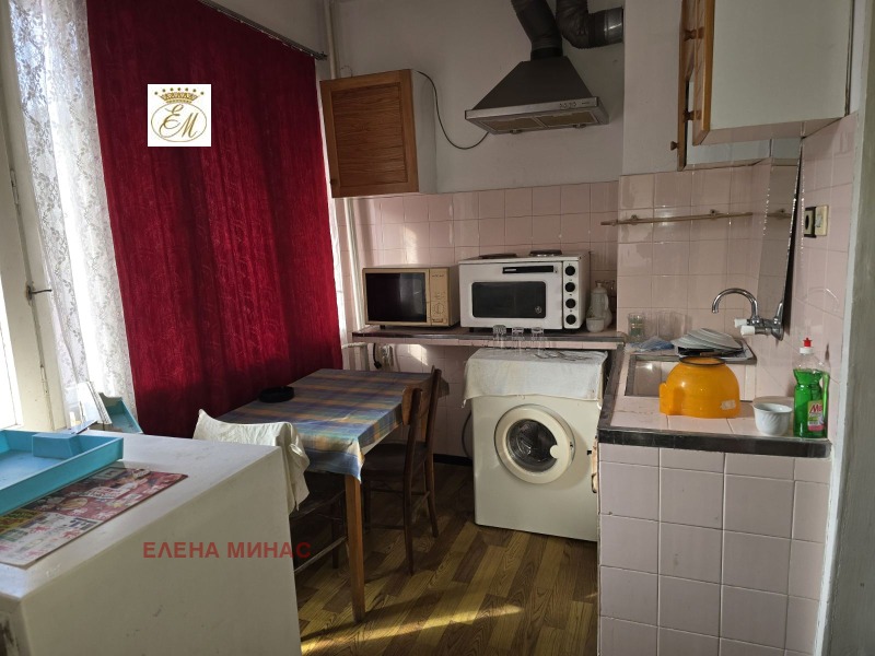 Продава 4-СТАЕН, гр. Шумен, Куршун чешма, снимка 3 - Апартаменти - 52219193