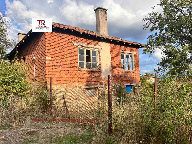 Продава  Къща област Перник , с. Поцърненци , 80 кв.м | 21134303