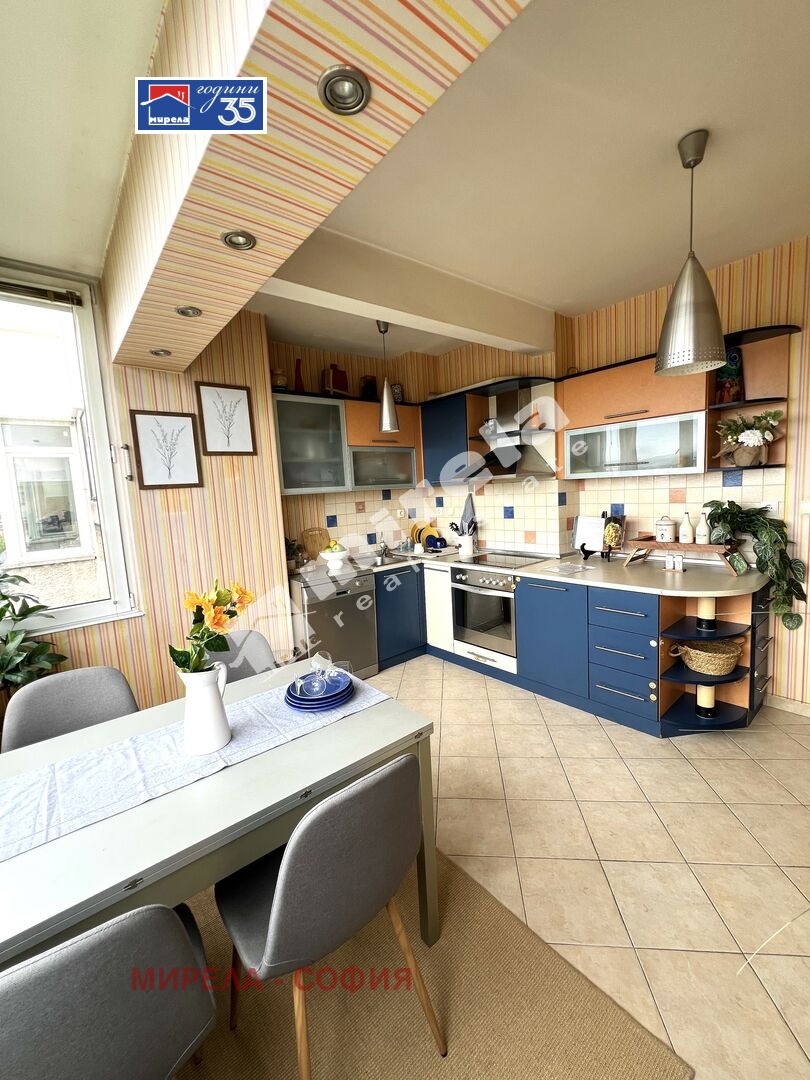 Продава 3-СТАЕН, гр. София, Изток, снимка 15 - Апартаменти - 54688259