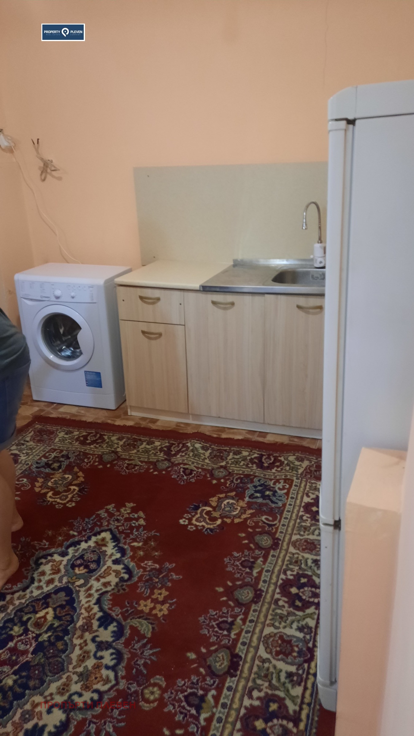 Продава ЕТАЖ ОТ КЪЩА, гр. Плевен, Идеален център, снимка 2 - Етаж от къща - 44414915