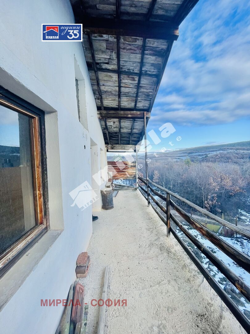 Продава КЪЩА, с. Еловдол, област Перник, снимка 10 - Къщи - 53141096