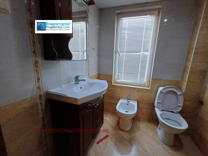 Продава МНОГОСТАЕН, гр. Благоевград, Освобождение, снимка 7 - Апартаменти - 52392073