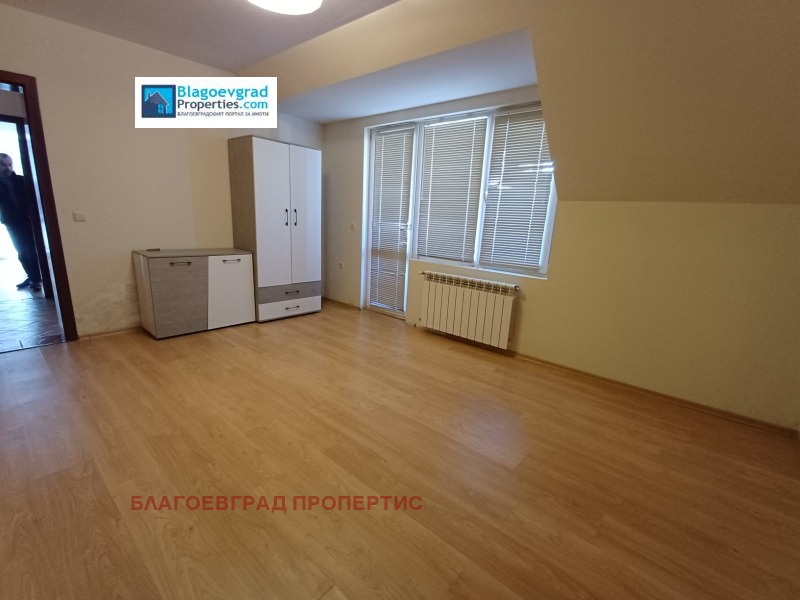 Продава МНОГОСТАЕН, гр. Благоевград, Освобождение, снимка 11 - Апартаменти - 52392073