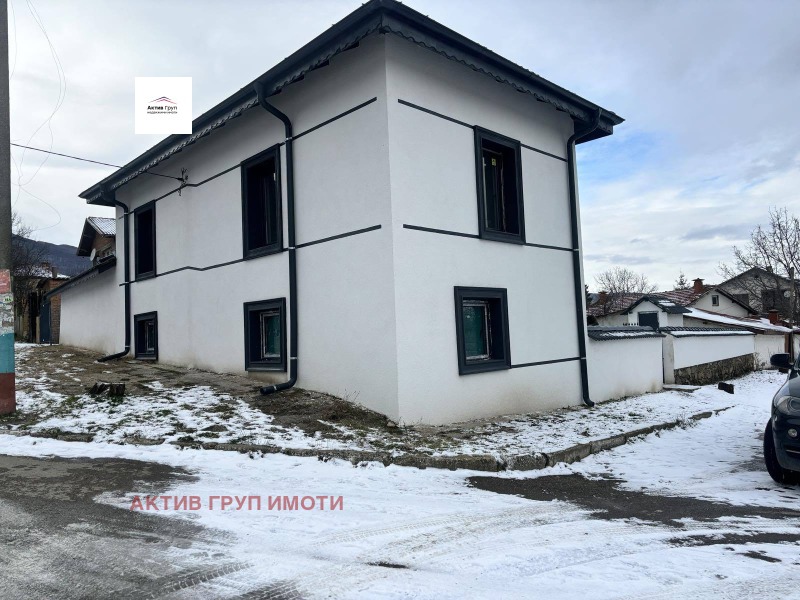 Продава КЪЩА, с. Полянци, област София област, снимка 2 - Къщи - 53163163