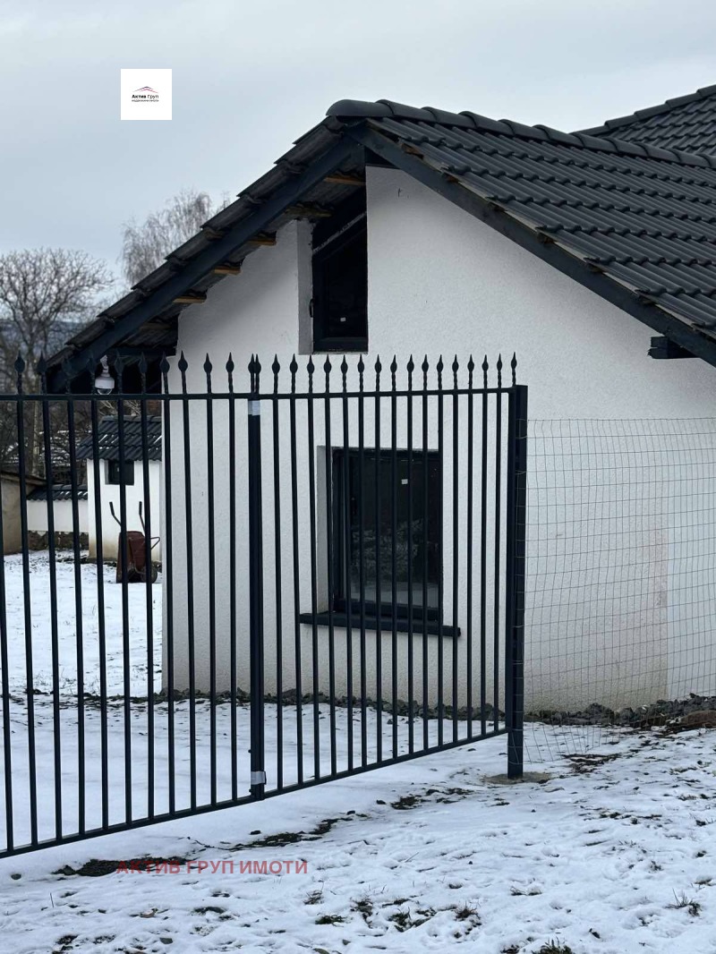 Продава КЪЩА, с. Полянци, област София област, снимка 3 - Къщи - 53163163