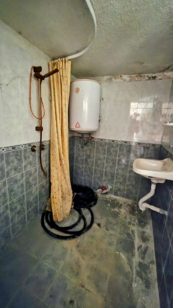 Продава ВИЛА, с. Големо Бучино, област Перник, снимка 8 - Вили - 56151406