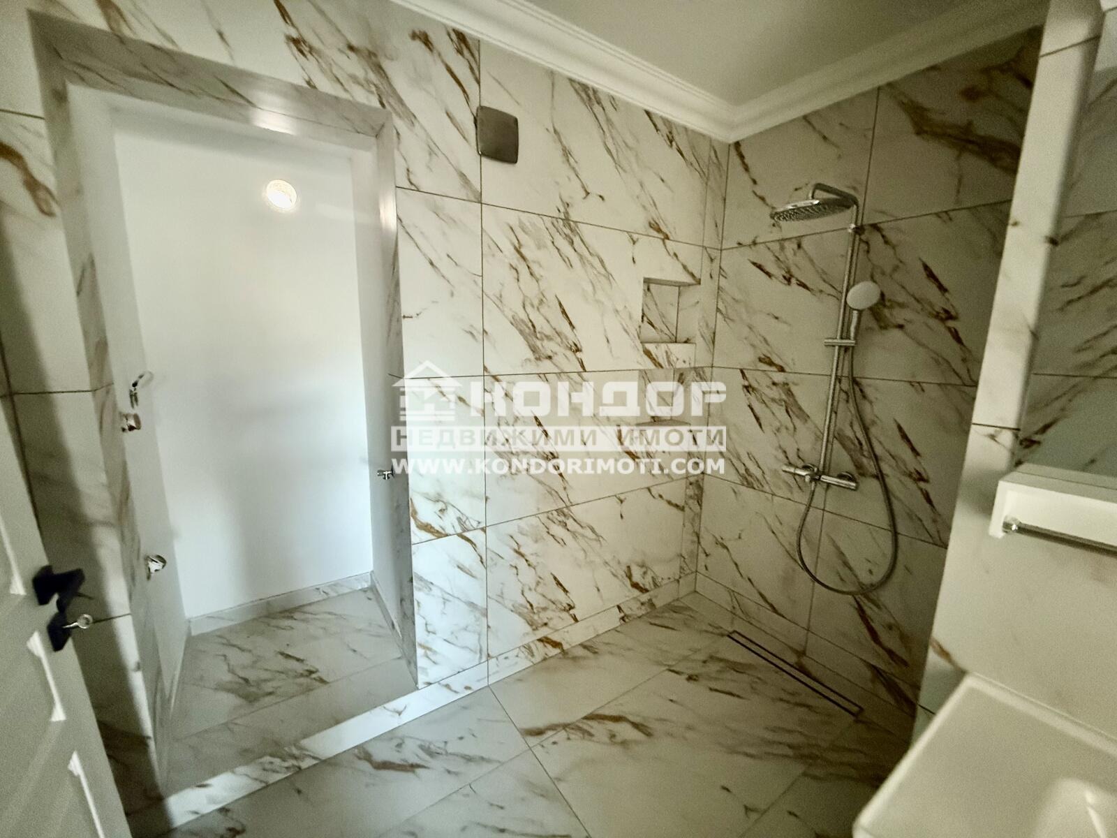 Продава МНОГОСТАЕН, гр. Пловдив, Кършияка, снимка 13 - Апартаменти - 43478159