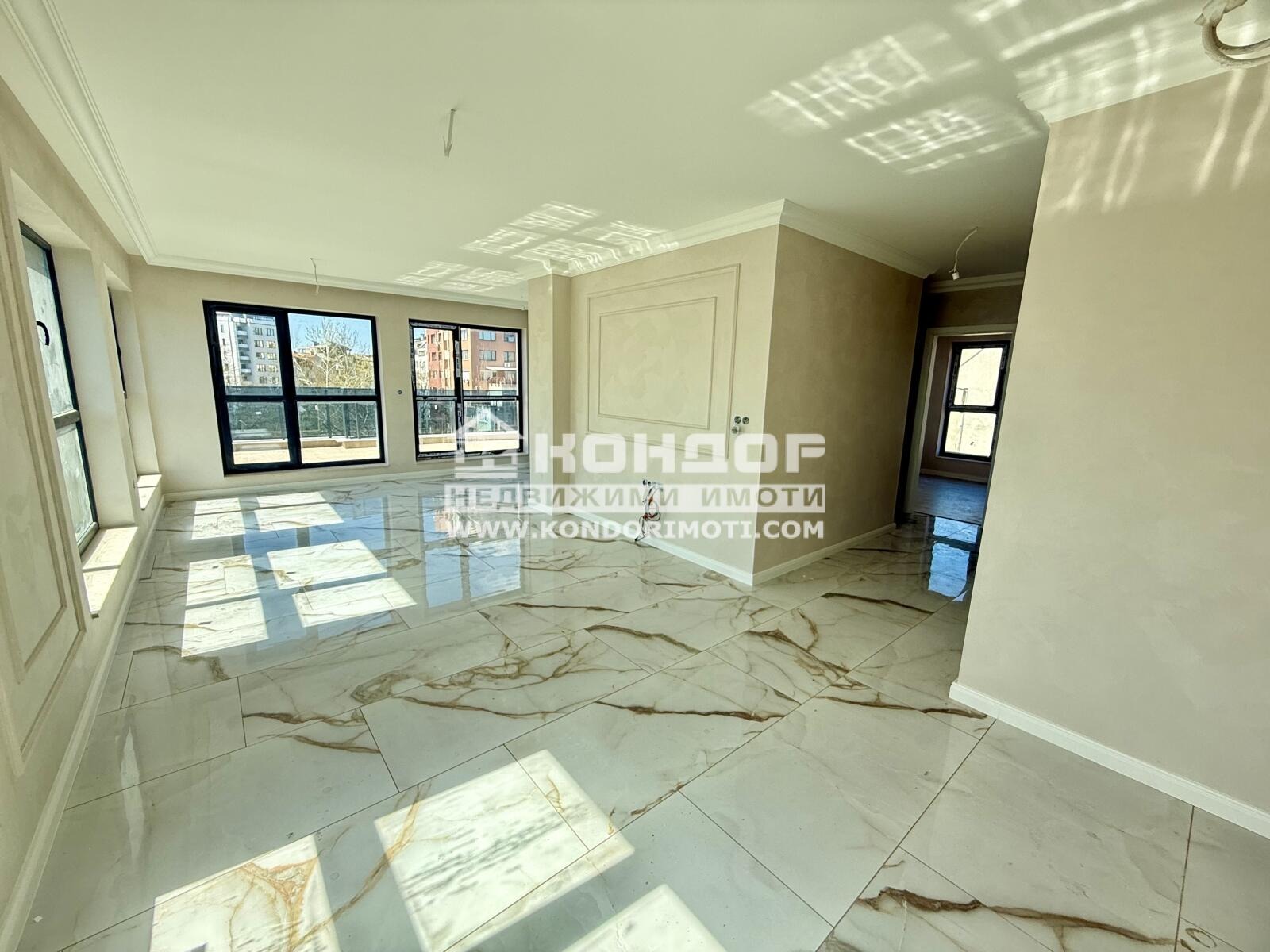 Продава МНОГОСТАЕН, гр. Пловдив, Кършияка, снимка 3 - Апартаменти - 43478159