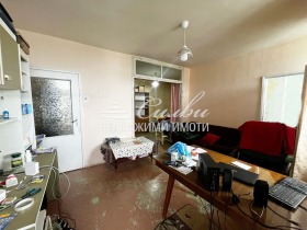 Продава 1-стаен град Шумен Тракия - [1] 
