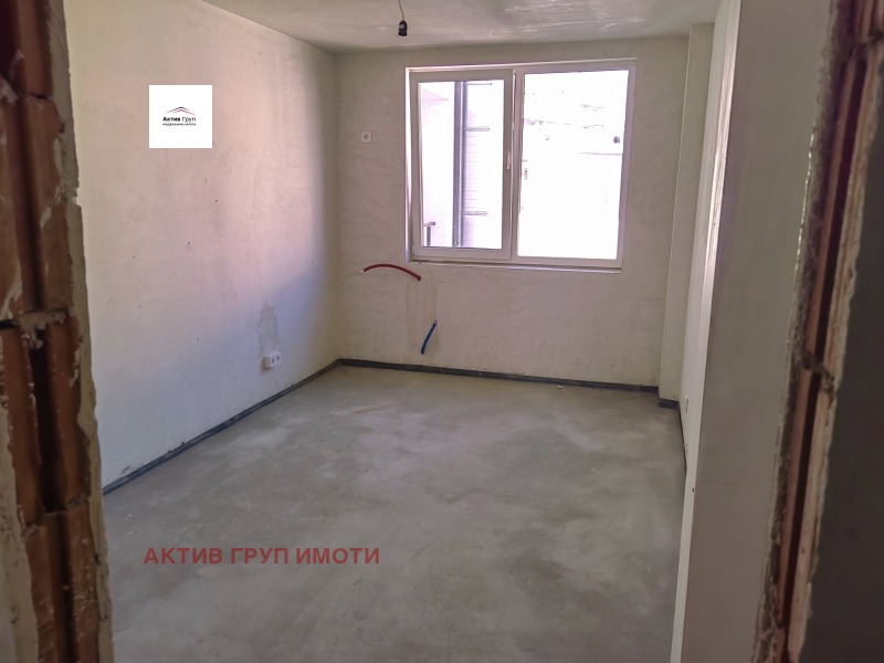 Продава 2-СТАЕН, гр. София, Лагера, снимка 2 - Апартаменти - 53032535