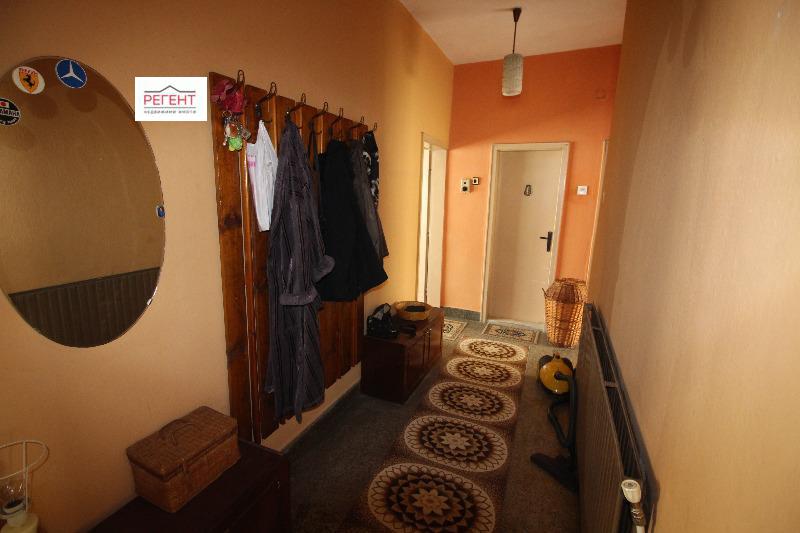 Продава ЕТАЖ ОТ КЪЩА, гр. Севлиево, област Габрово, снимка 7 - Етаж от къща - 52384234