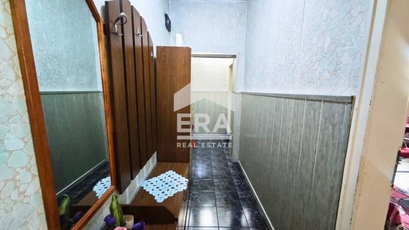 Продава 3-СТАЕН, гр. Търговище, Център, снимка 11 - Апартаменти - 53190610